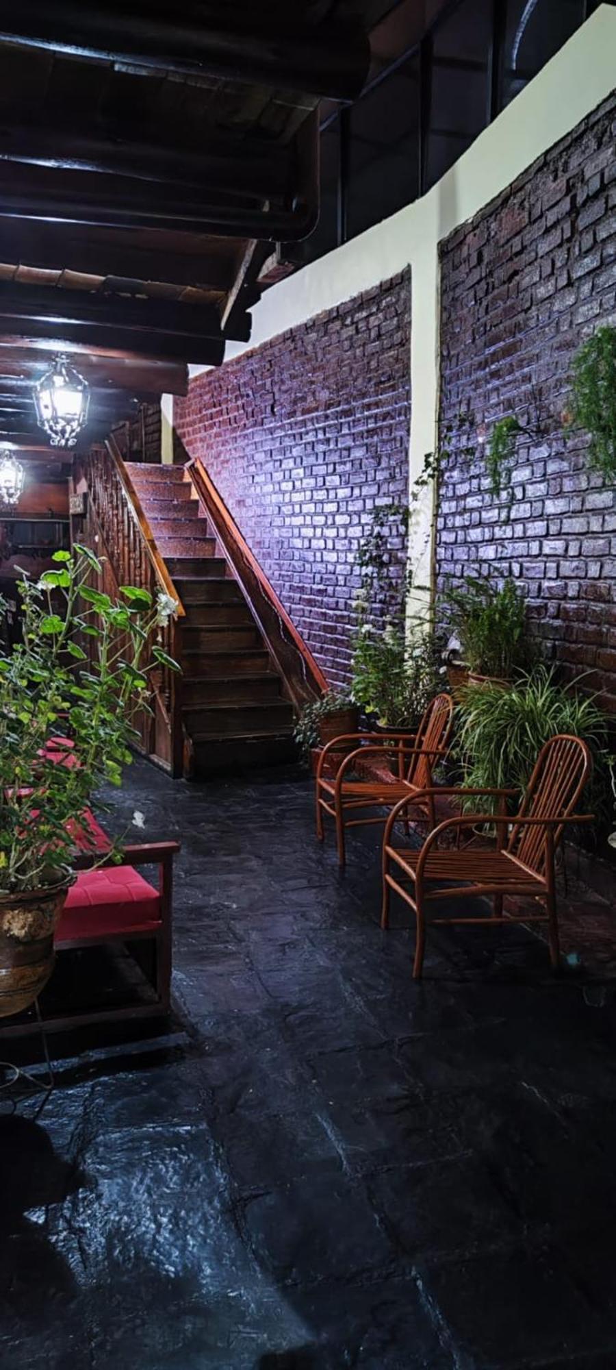 ホテル Hostal Andenes De Alabado クスコ エクステリア 写真